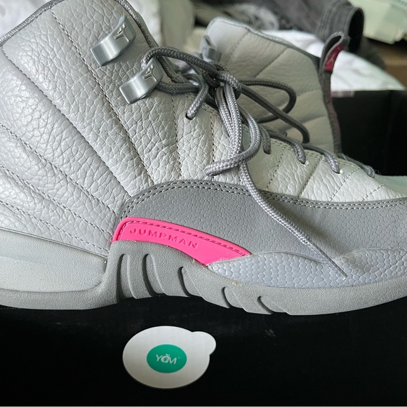 Nike Air Jordan 12 XII Retro Vivid Pink Grey - Picture 2 of 5